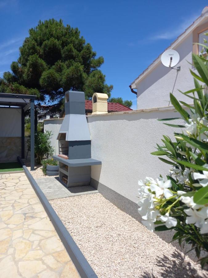 Apartmani Nella فير المظهر الخارجي الصورة
